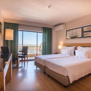 Twin Room Sea View Extra Bed